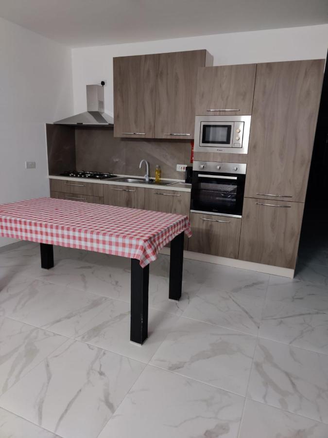 Caribbean Cocktail Apartment Marsaskala Exterior photo